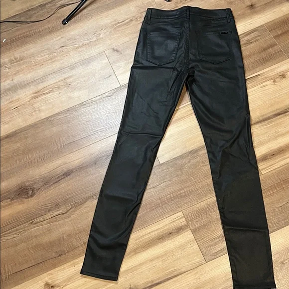White House Black MarketThe Skinny Black Leather look Trousers black - Picture 2 of 13